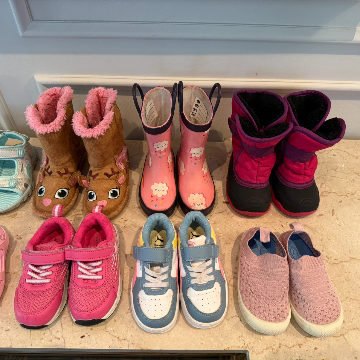 LOT of 10 brand name Child size 7 boots, shoes, sandals - photo 3