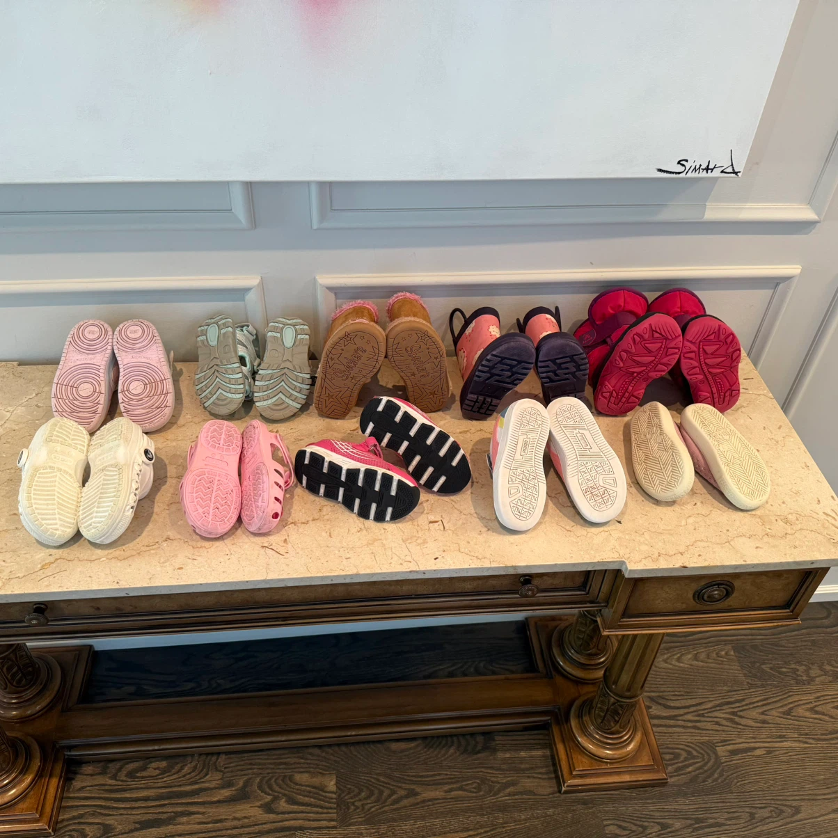 LOT of 10 brand name Child size 7 boots, shoes, sandals - photo 4