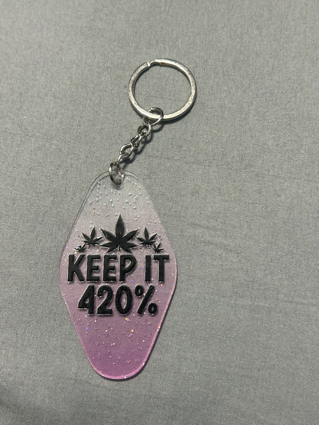 Set of 5 Novelty Motel-Style Keychains - photo 5
