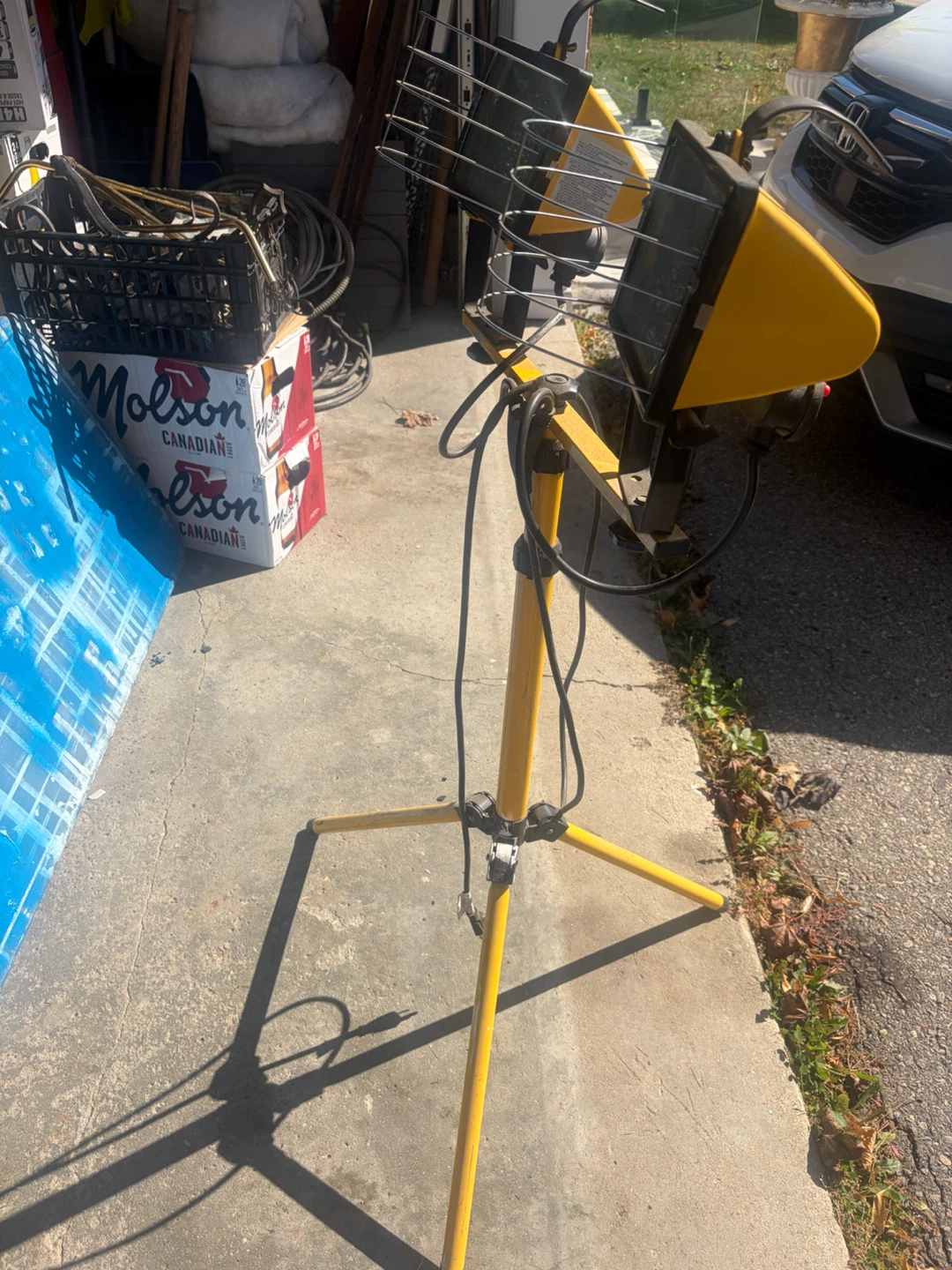 Dual Head Adjustable Work Light Stand - photo 4