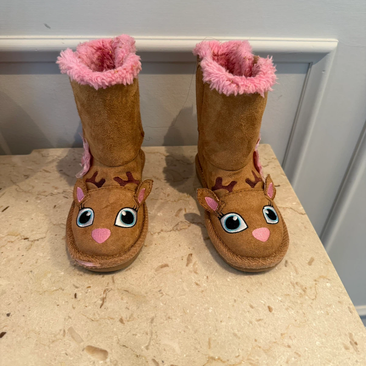 LOT of 3 Pairs of child size 7C Boots - photo 5