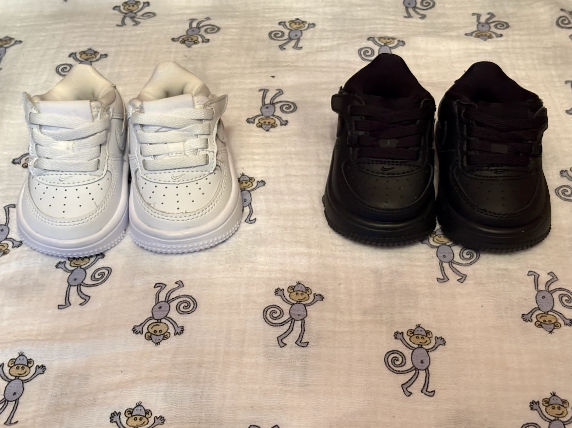Two pairs of Nike Air Force 1 baby shoes - photo 2