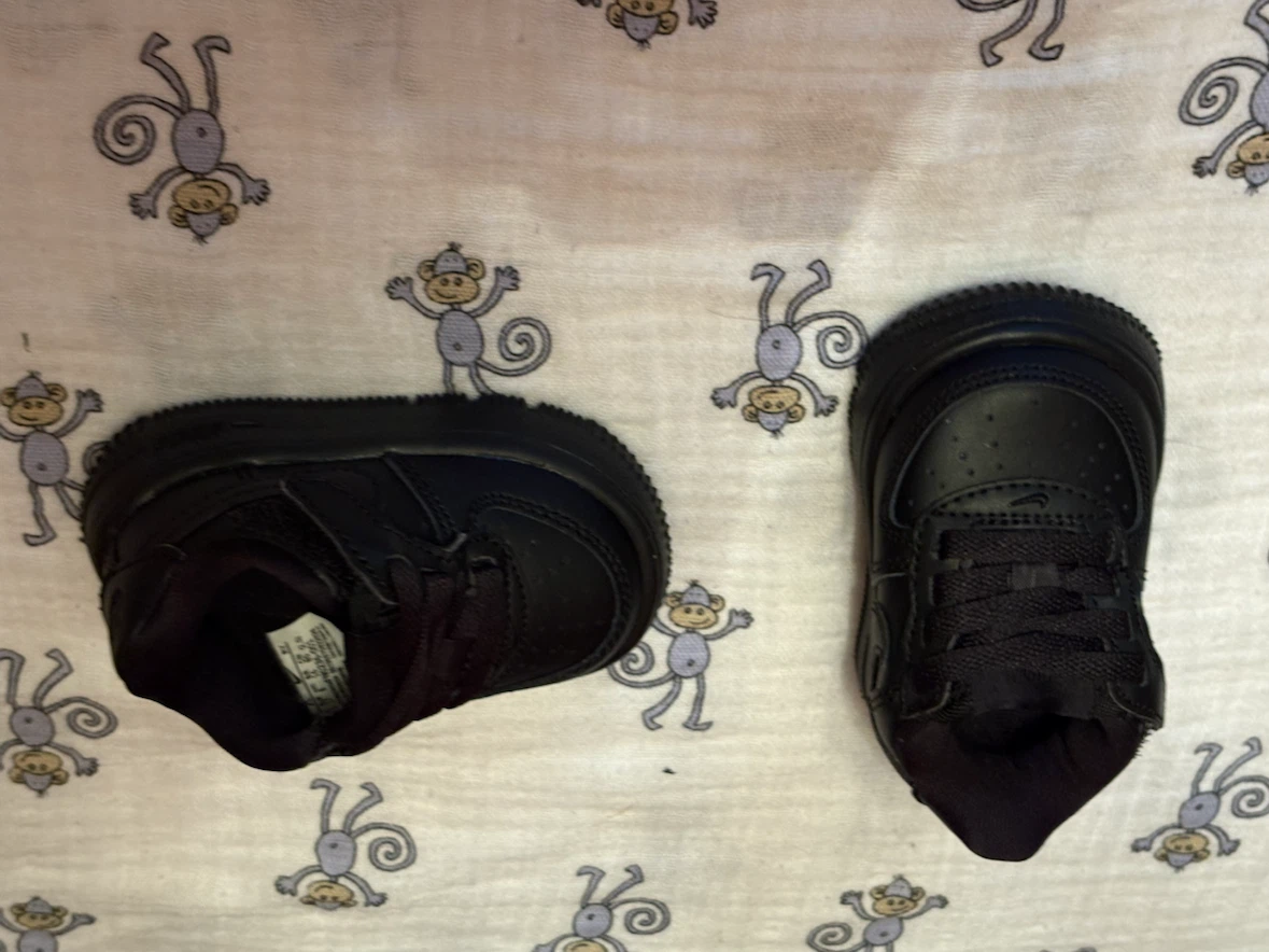 Two pairs of Nike Air Force 1 baby shoes - photo 3