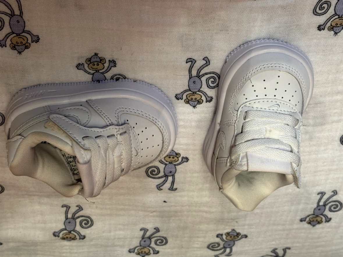 Two pairs of Nike Air Force 1 baby shoes - photo 4