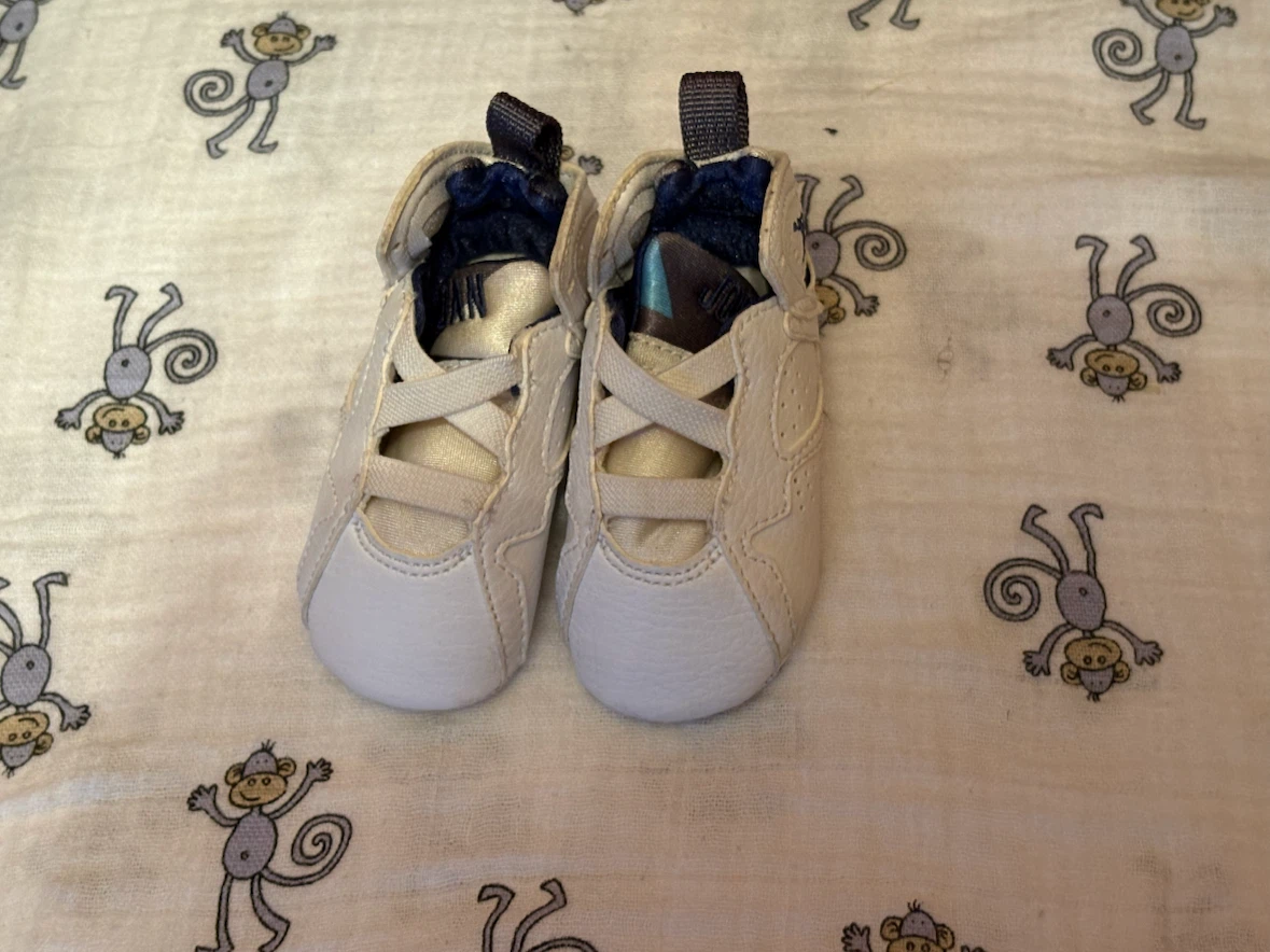 Two Pairs of Jordan Infant Crib Shoes - photo 2