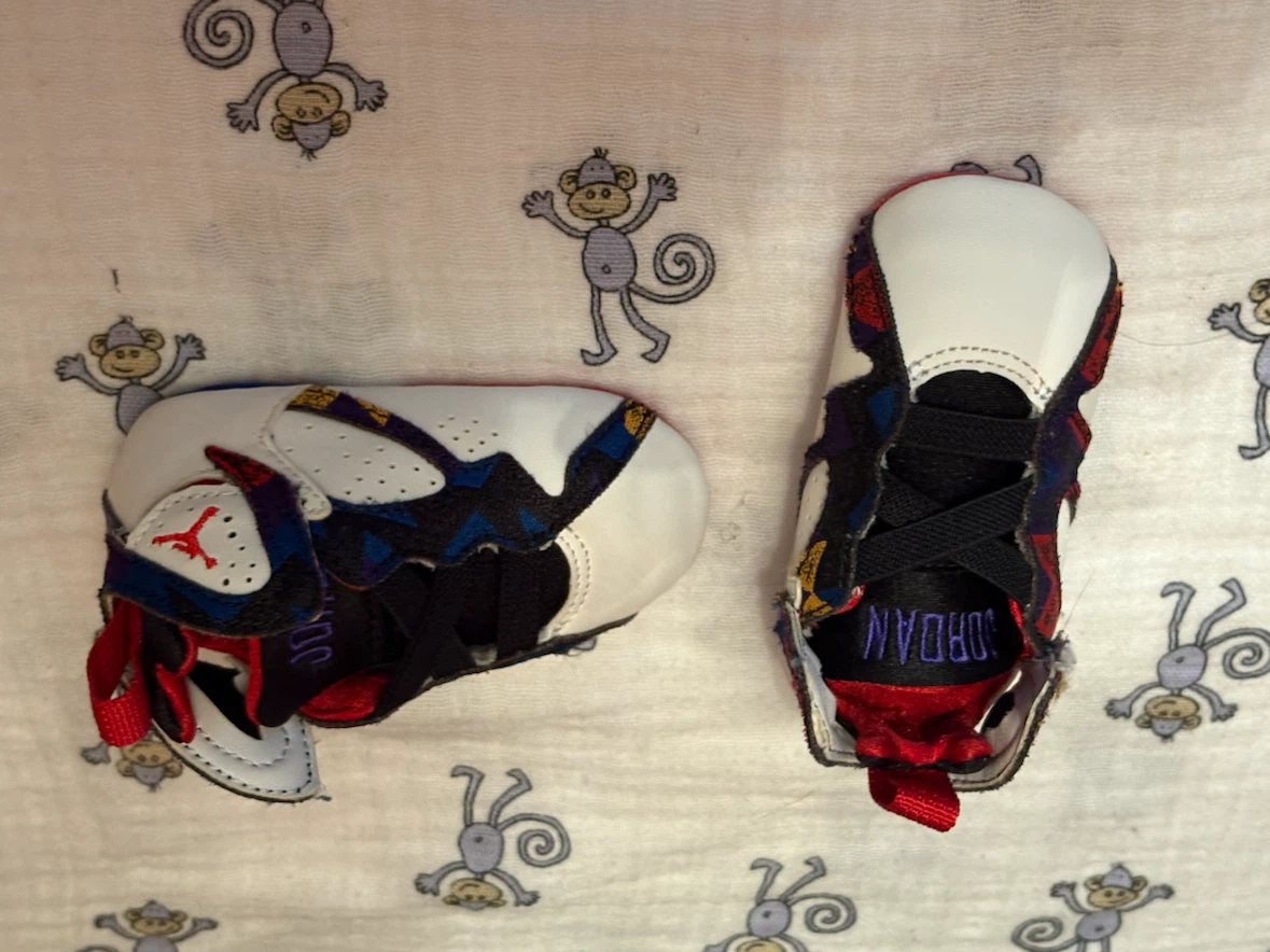 Two Pairs of Jordan Infant Crib Shoes - photo 5