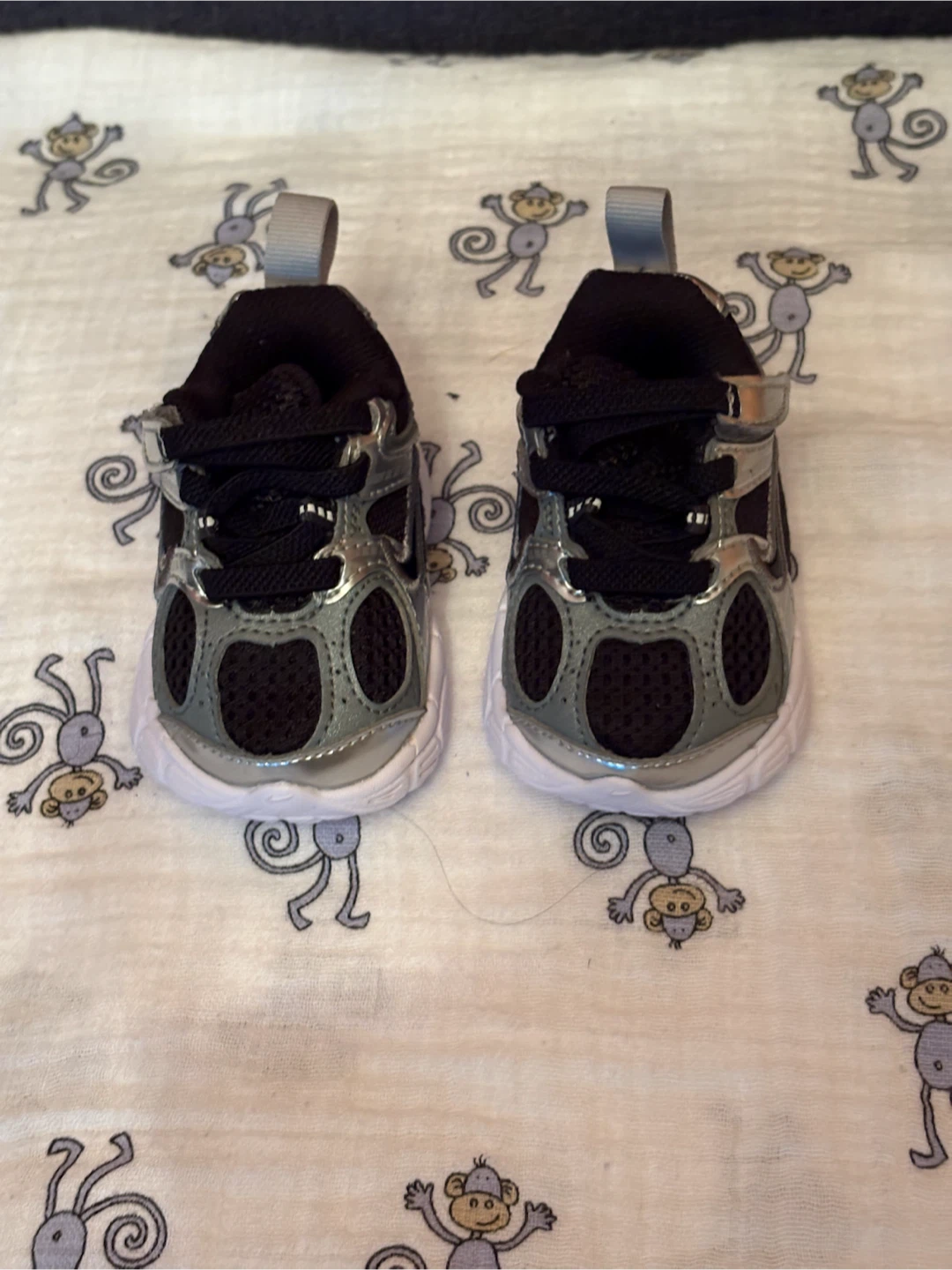 Nike Infant Sneakers Black and Silver