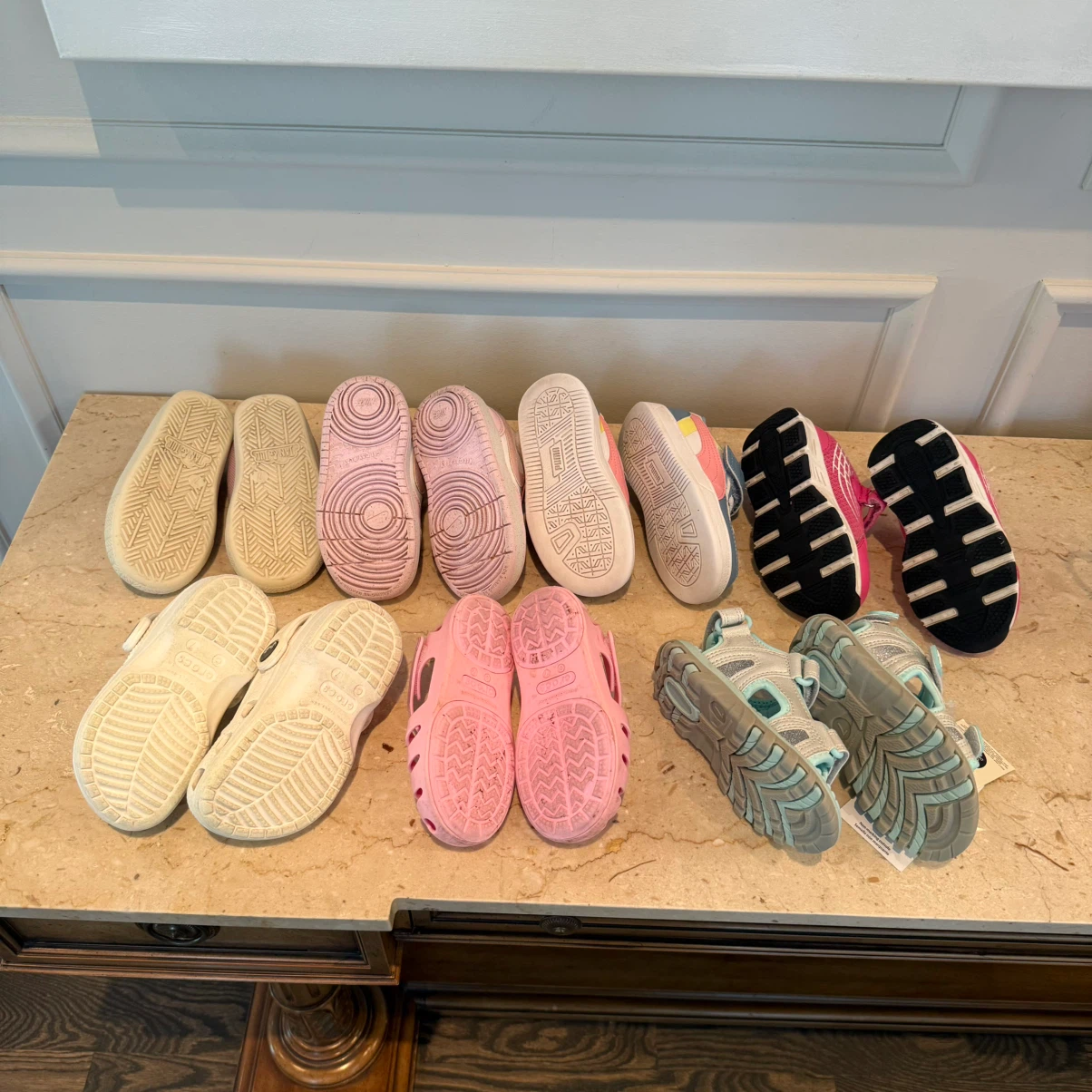 LOT of 7 pairs of brand name child size 7C shoes and sandals - photo 2