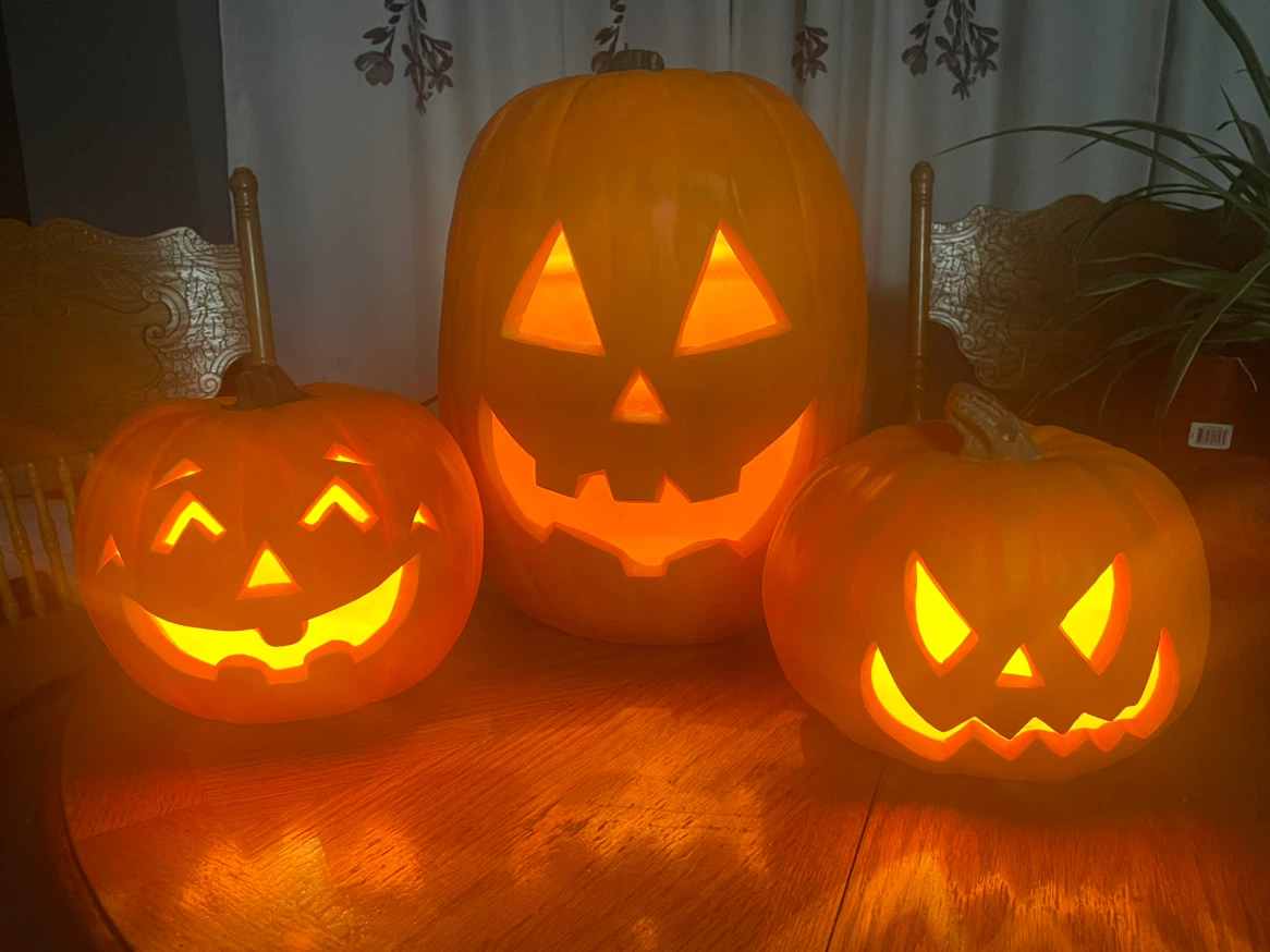 Plug-in light up Halloween pumpkins - photo 2