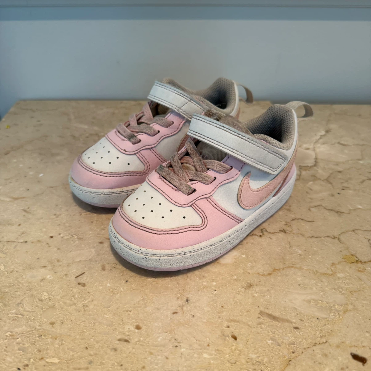 LOT of 7 pairs of brand name child size 7C shoes and sandals - photo 4