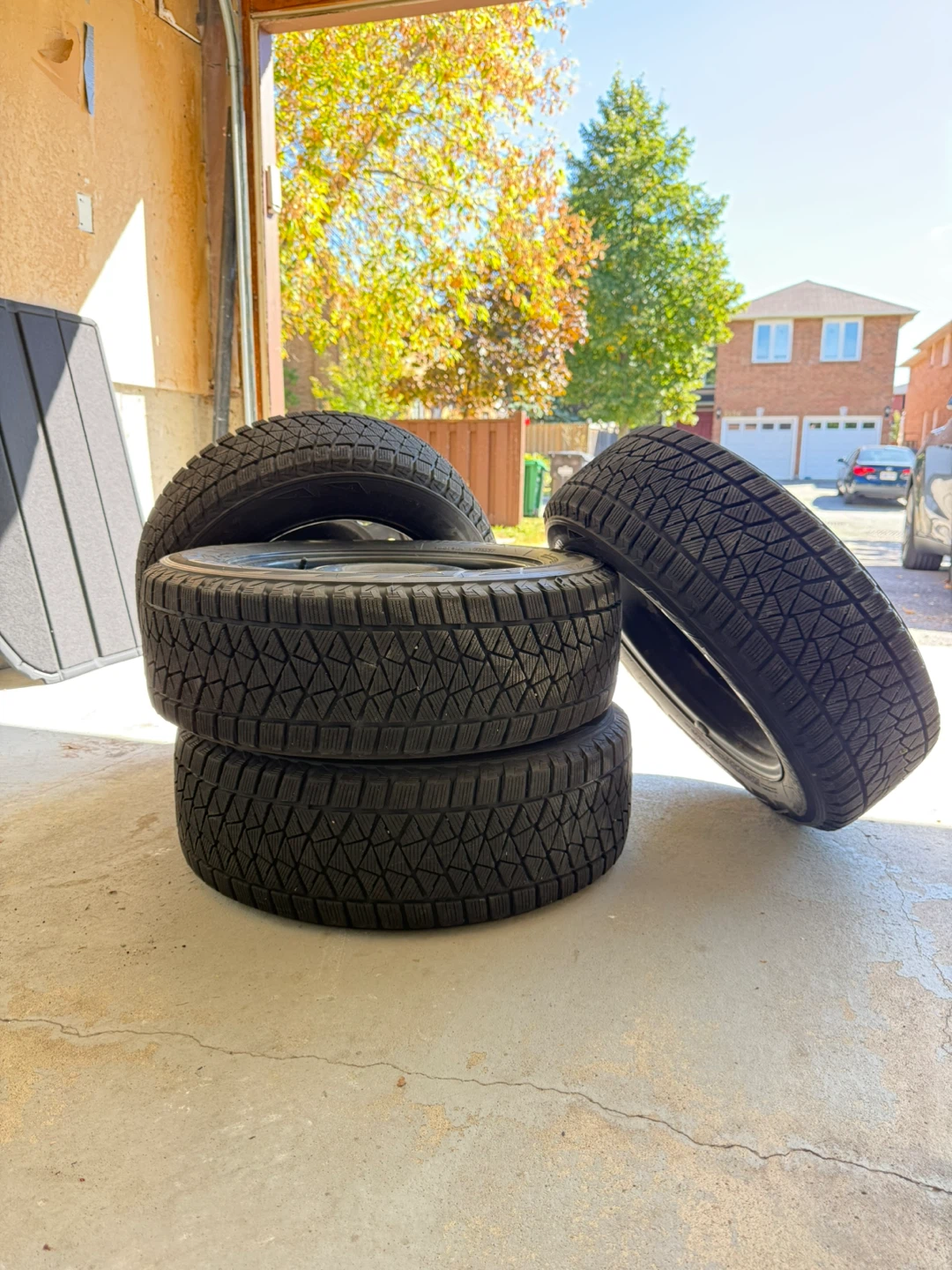 Bridgestone Blizzak DM-V2 Winter Tires + 17” Rims | 225/60R17