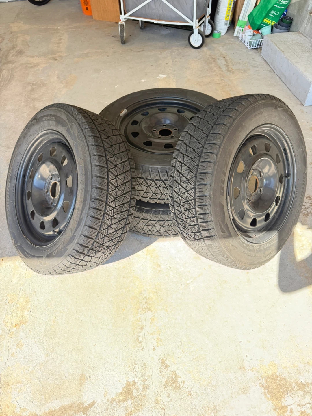 Bridgestone Blizzak DM-V2 Winter Tires + 17” Rims | 225/60R17 - photo 2