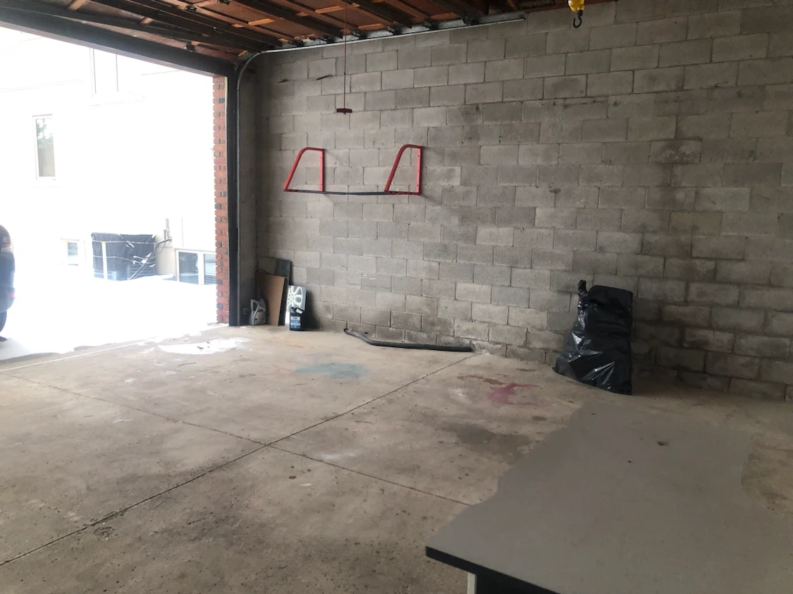 Big garage to protect your boat - photo 2