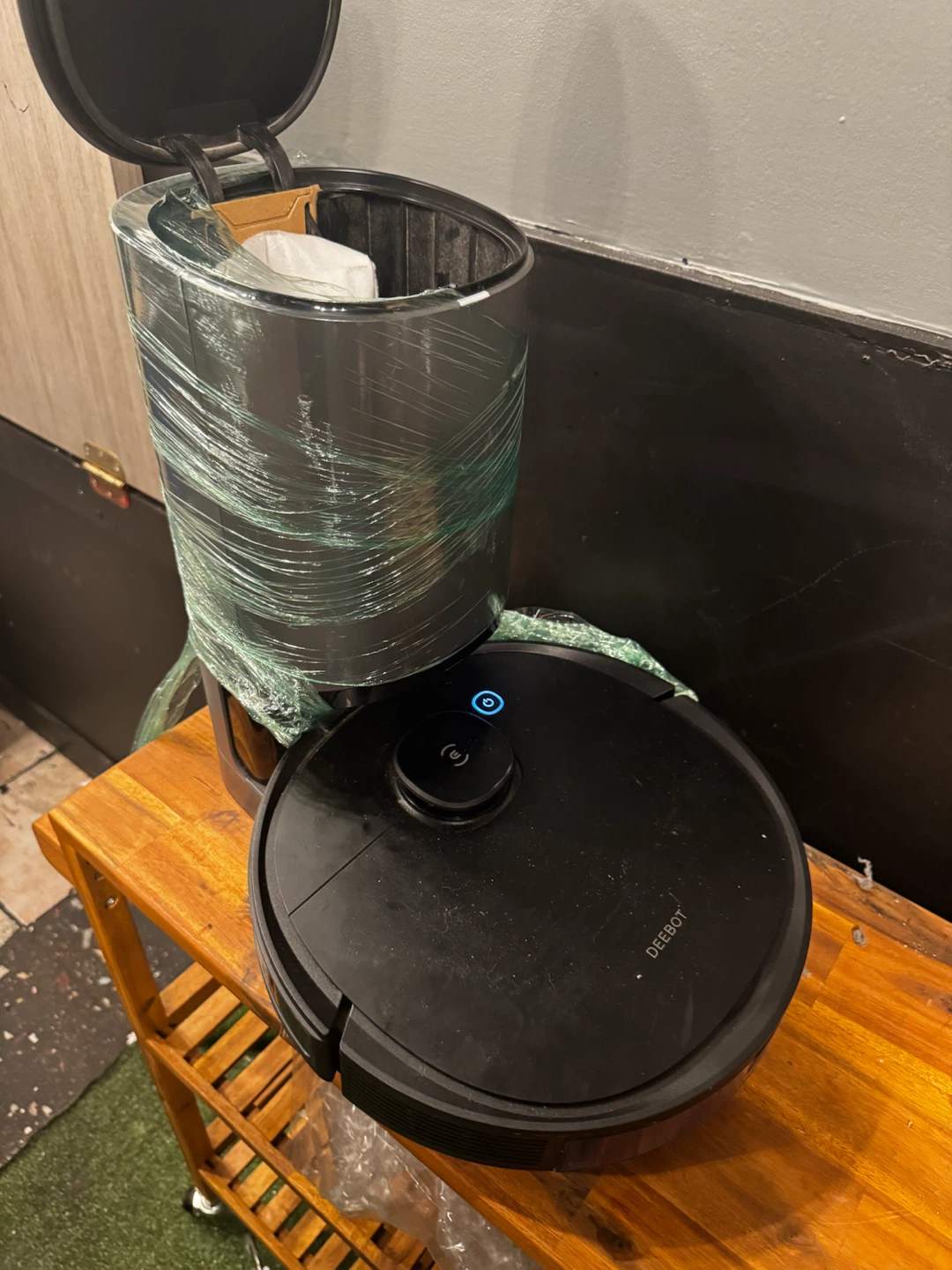 Ecovacs Deebot Robot Vacuum - photo 3