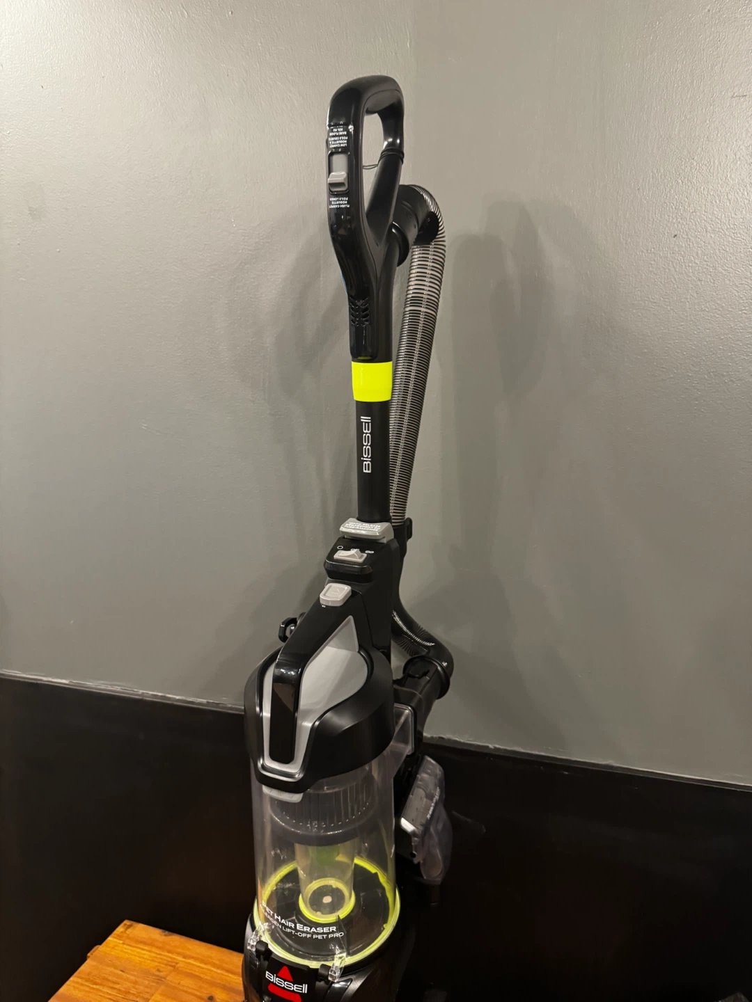 Bissell Pet Hair Eraser Lift-Off Pet Pro Vacuum - photo 2