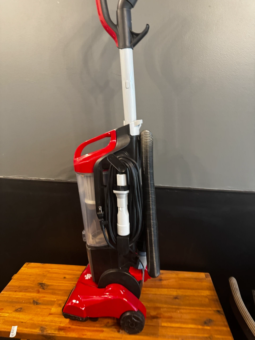 Dirt Devil Endura Reach Upright Vacuum - photo 3
