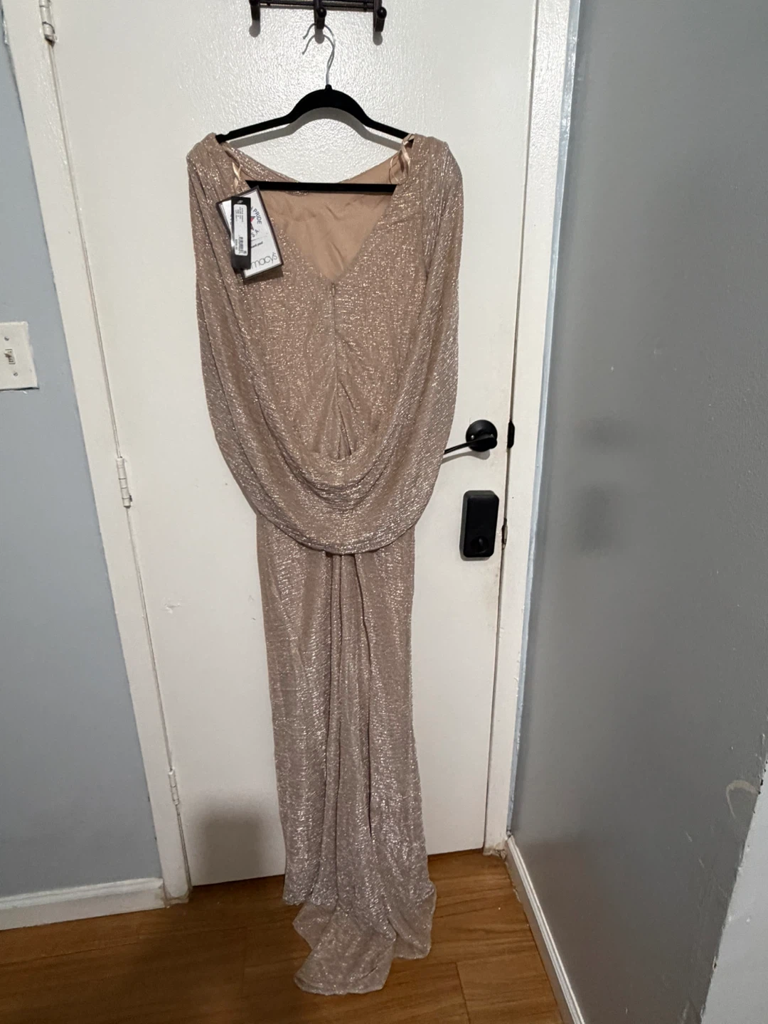 Betsy & Adam Shimmer Gown Size 12 - photo 2