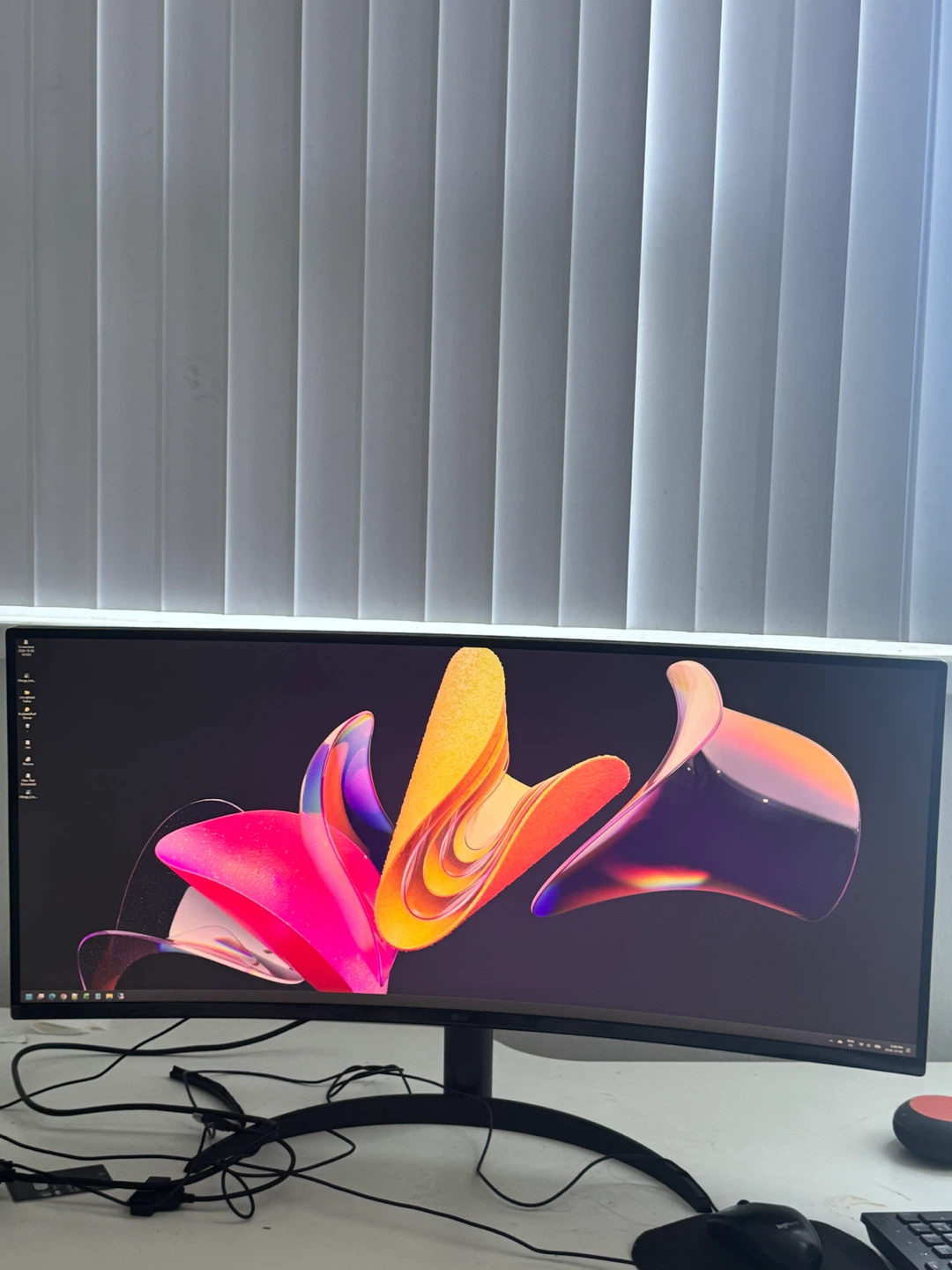 LG UltraWide Curved Monitor - photo 2