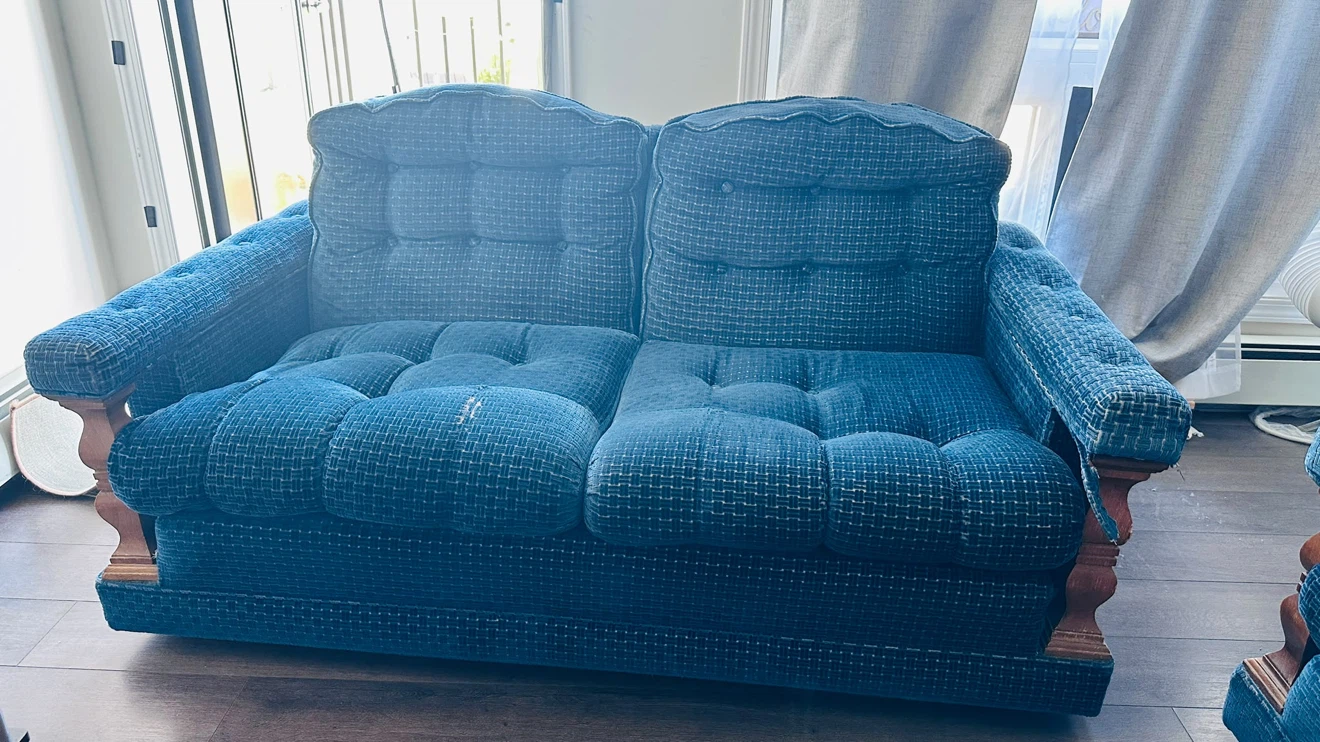 Vintage Blue Tufted Sofa Set - photo 2