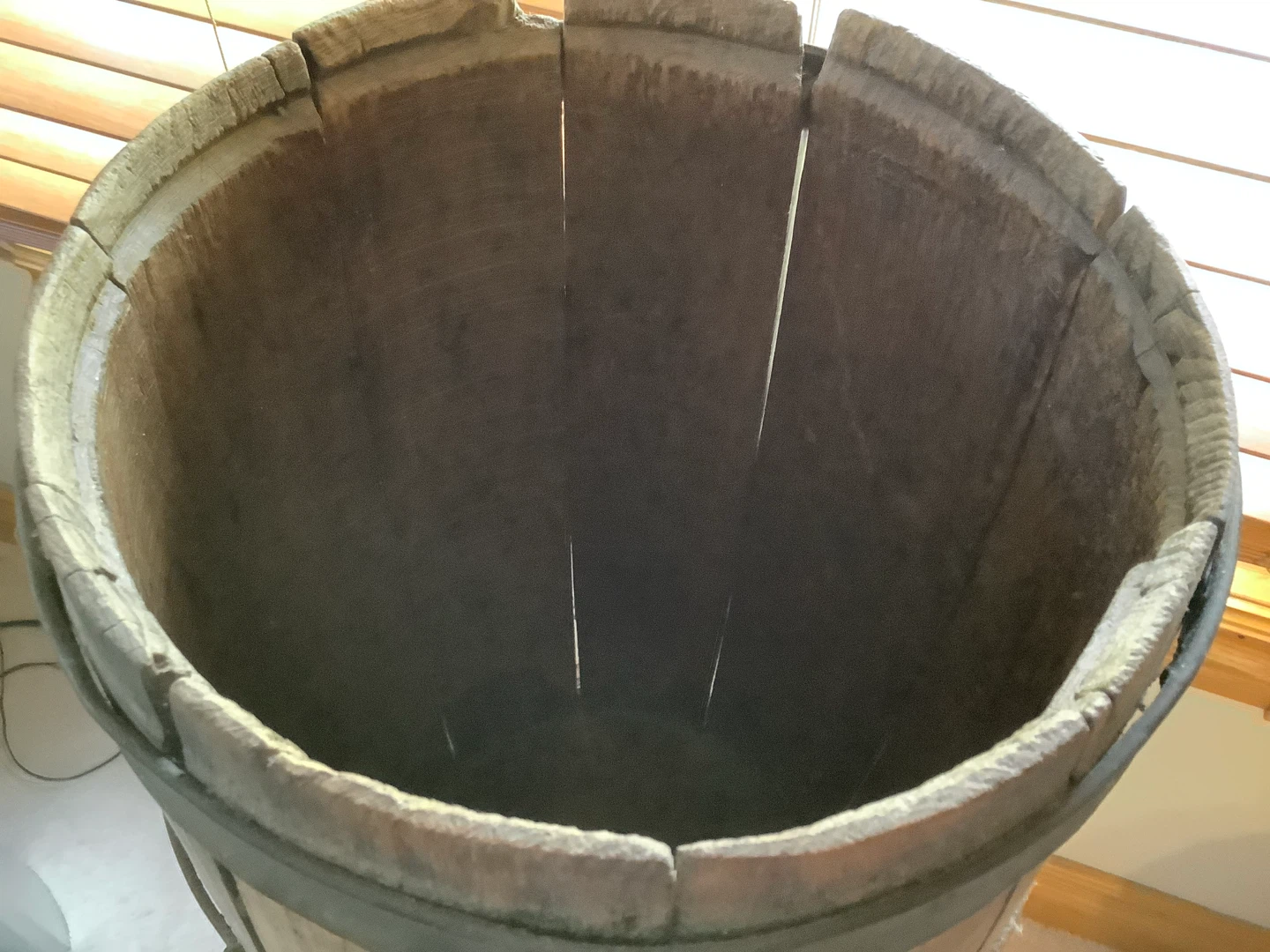 Antique/Vintage Wooden Nail Keg 🐞 - photo 2