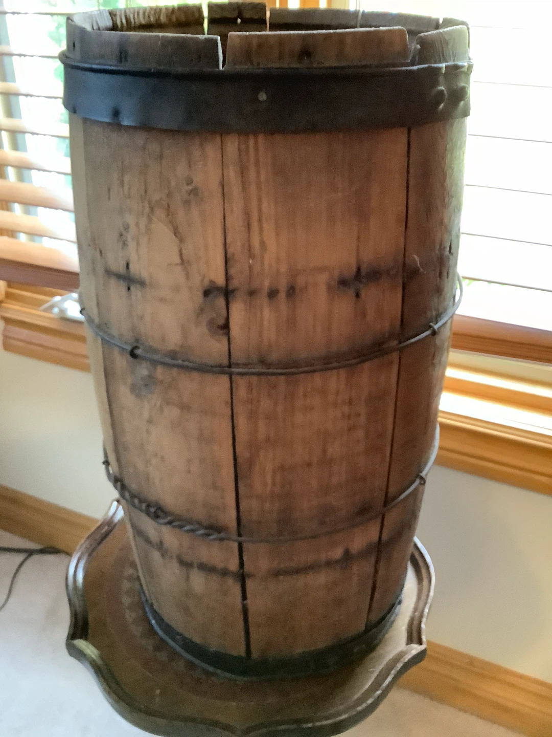 Antique/Vintage Wooden Nail Keg 🐞 - photo 3
