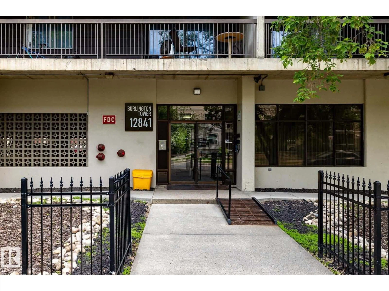 2 bedrooms apartment in sale