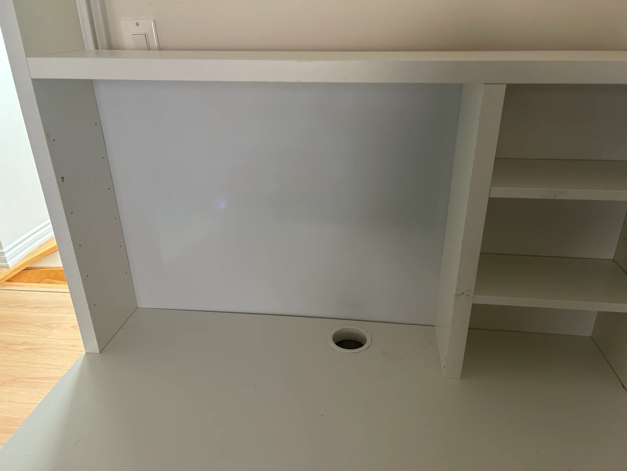 White desk with hutch - photo 4