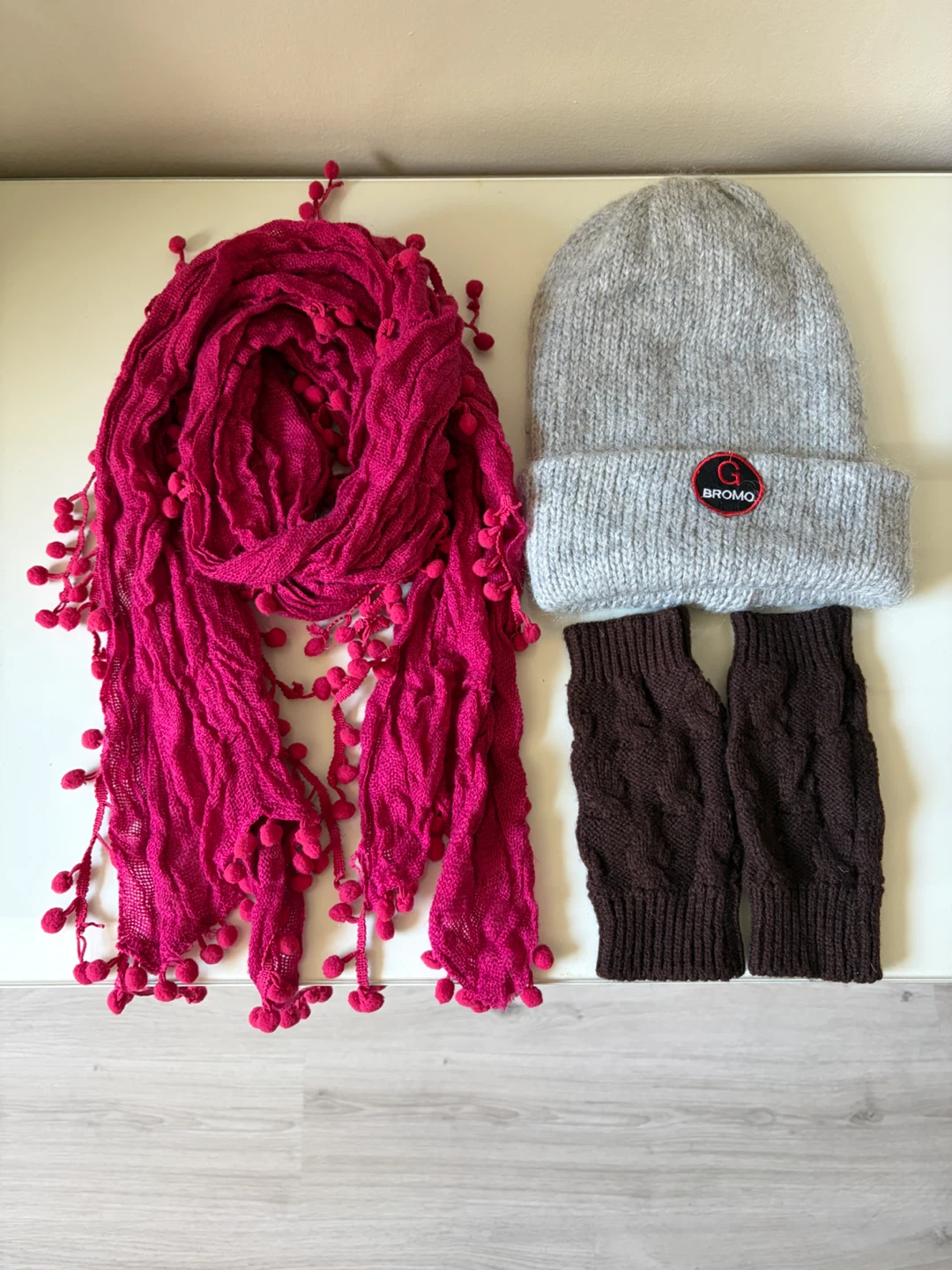 BROMO Grey Beanie, Scarf, and Fingerless Gloves Set