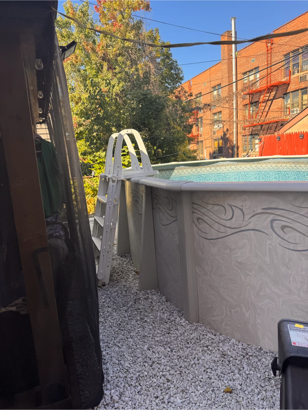 Above Ground Swimming Pool with Ladder