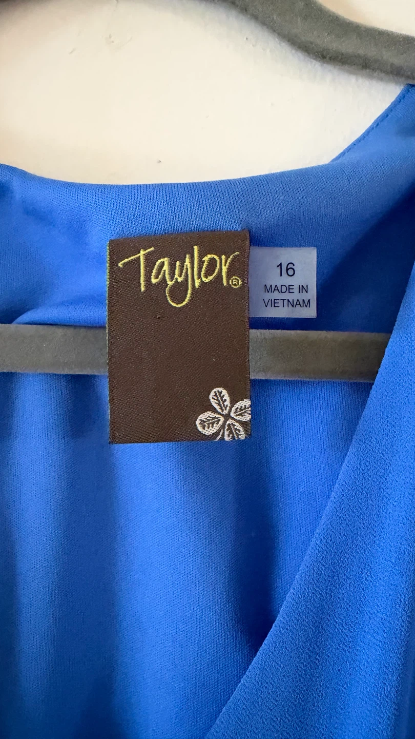 Taylor Blue V-Neck Ruffled Dress - photo 2