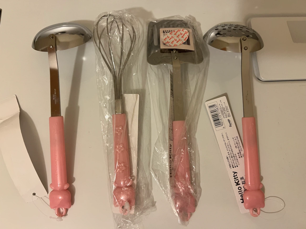 Hello Kitty Kitchen Utensil Set - photo 2