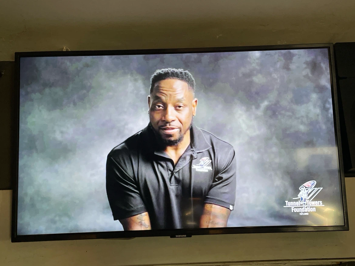 Samsung 32" QLED Q8F TV - photo 5