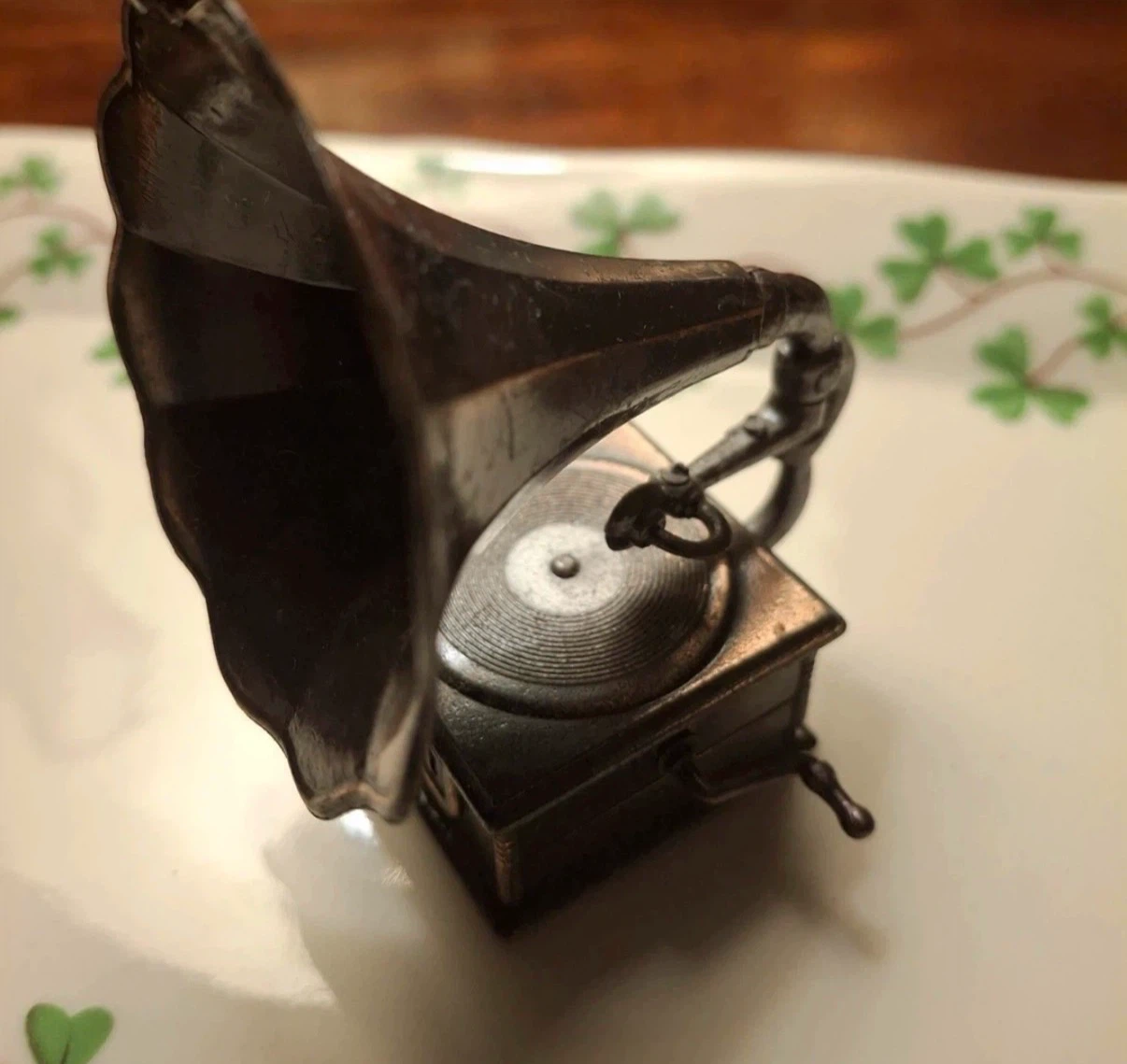 Vintage pencil sharpeners (priced per item) - photo 2
