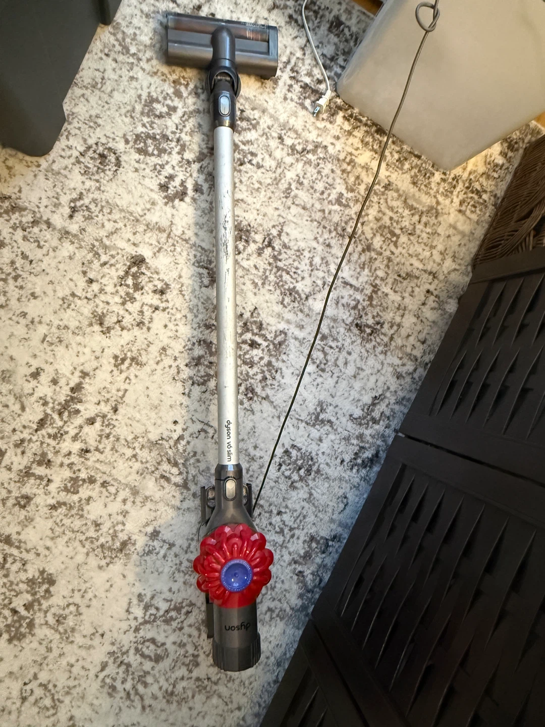 Dyson V6 Slim Cordless Vacuum - photo 4