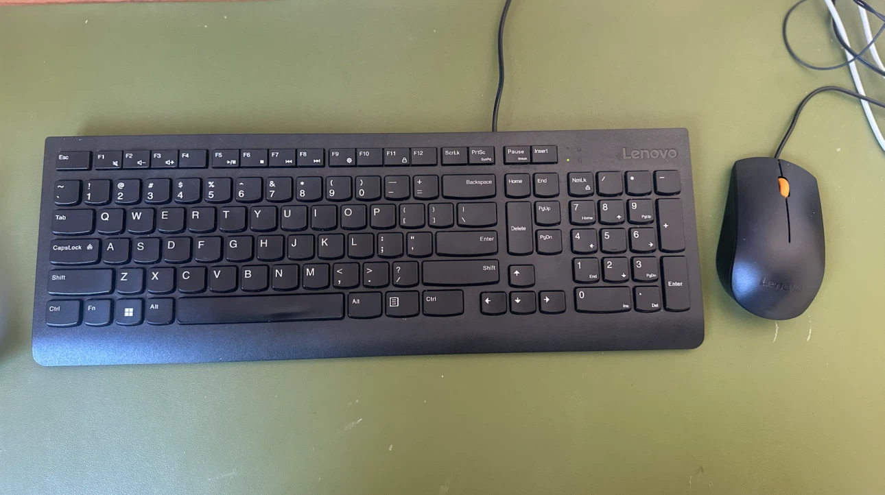 Lenovo 300 Wired Keyboard and Mouse Combo