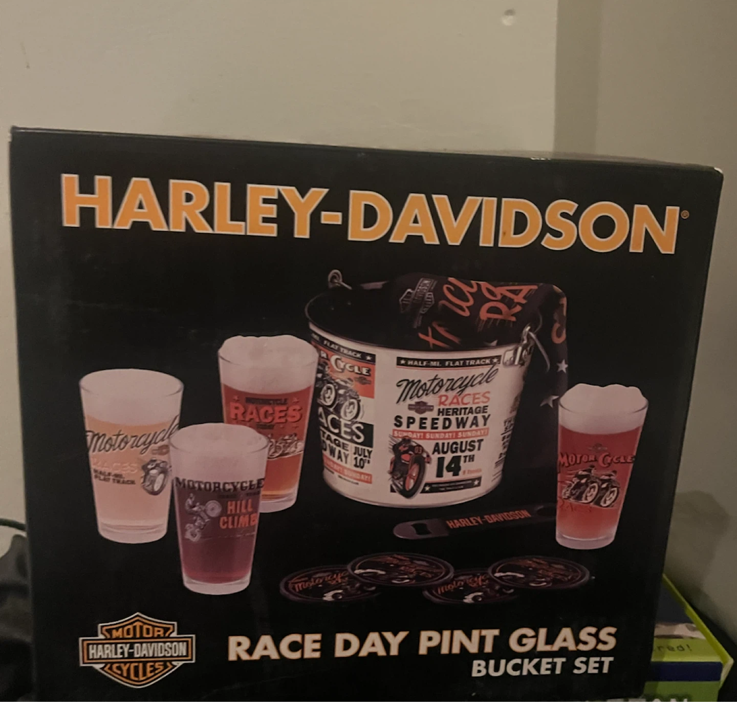 Harley-Davidson Race Day Pint Glass Bucket Set