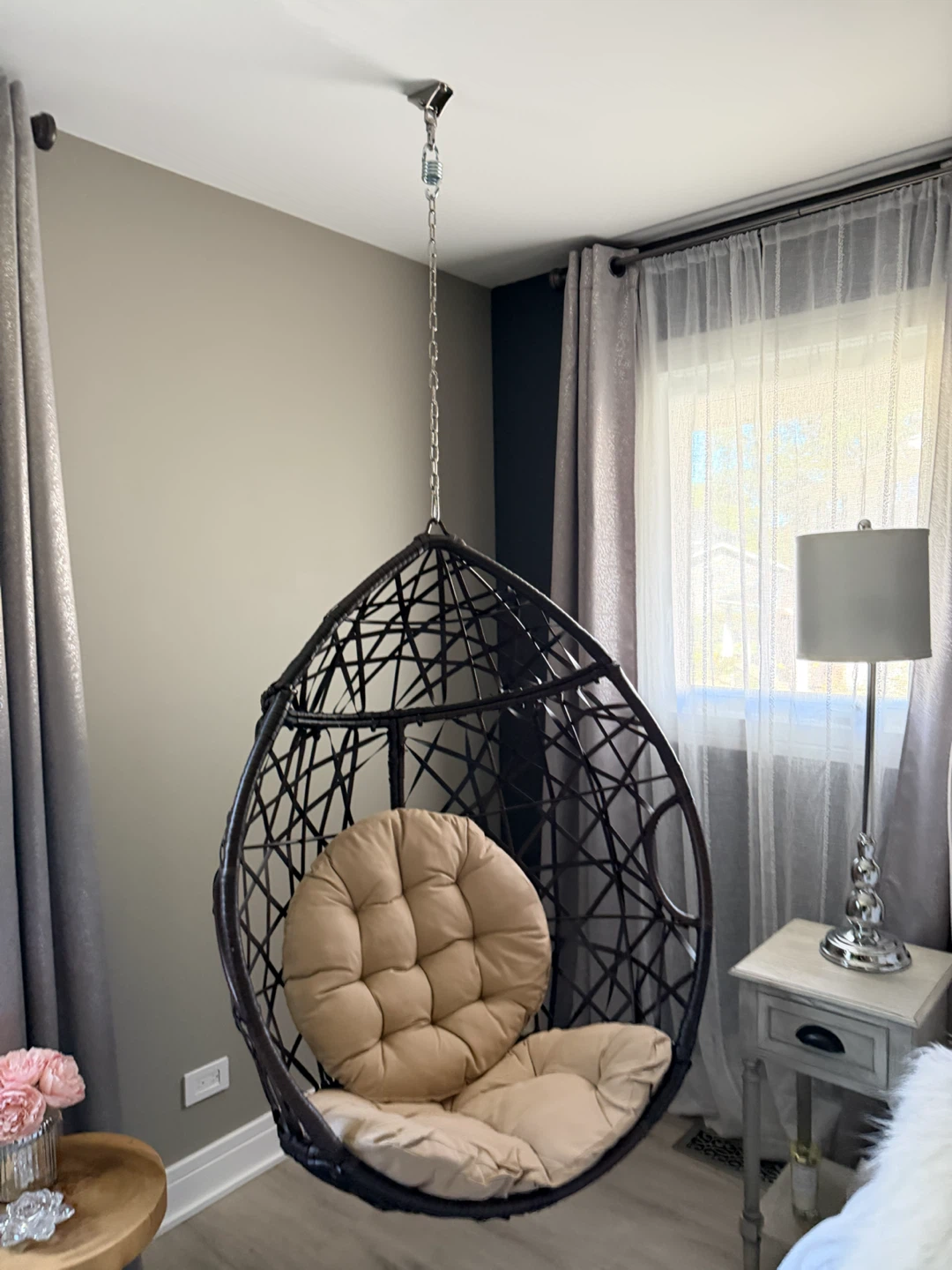 Beautiful Hanging Egg Chair / Indoor / Outdoor Swing Chair - photo 3