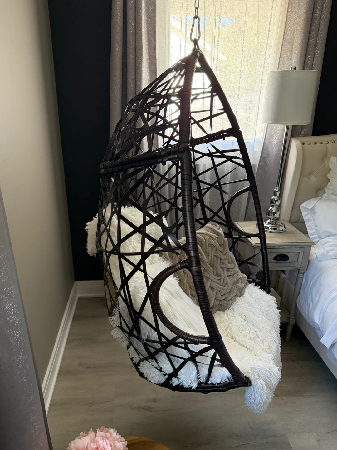 Beautiful Hanging Egg Chair / Indoor / Outdoor Swing Chair - photo 4