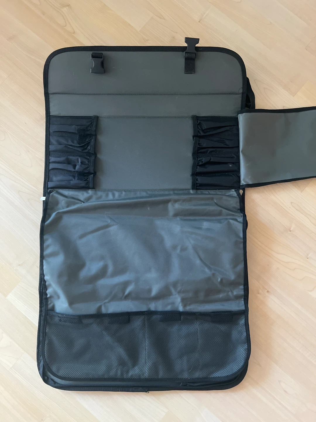 Mercer Culinary Knife Roll Case - photo 3