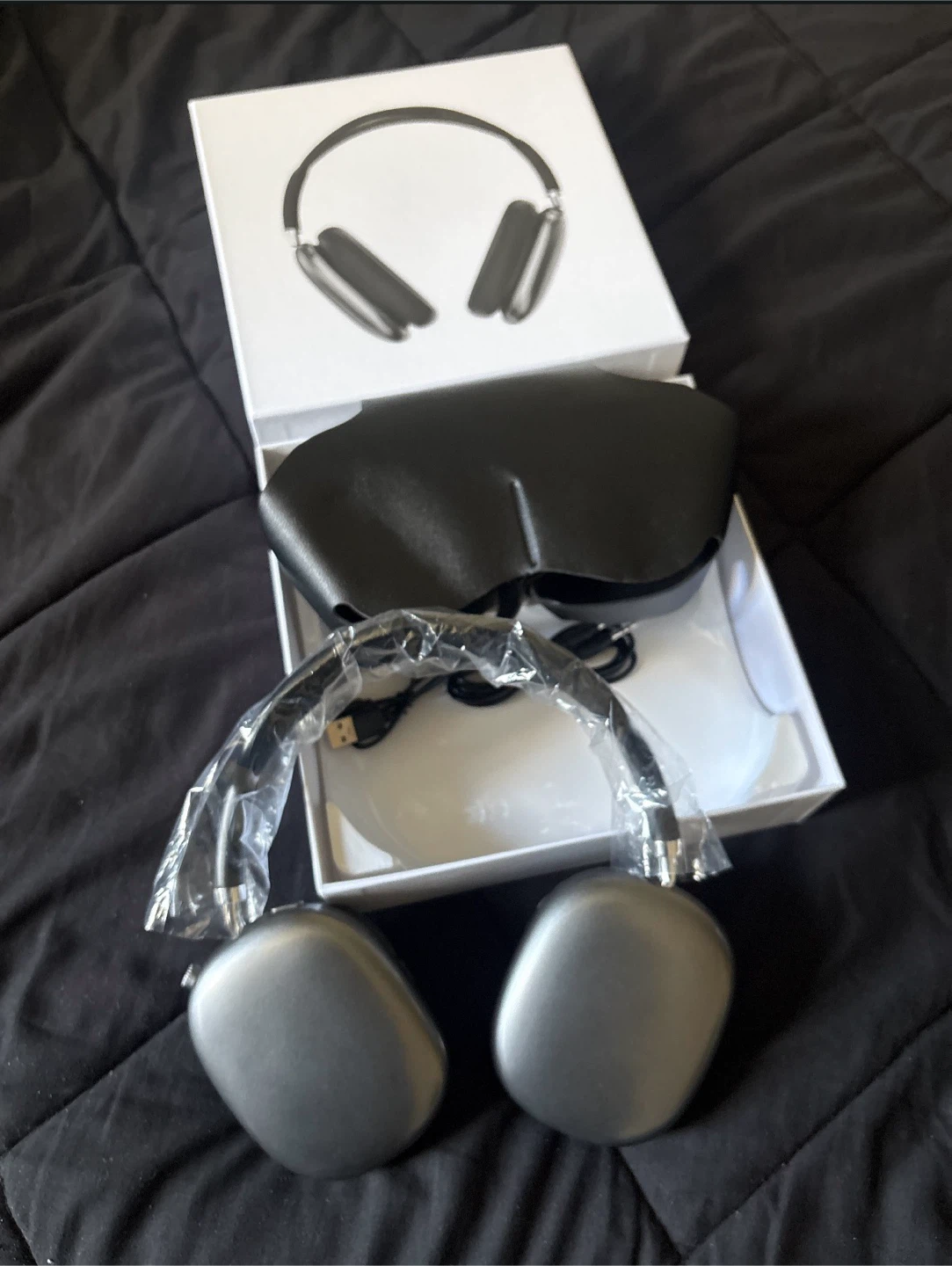 Over-Ear Wireless Headphones - photo 4