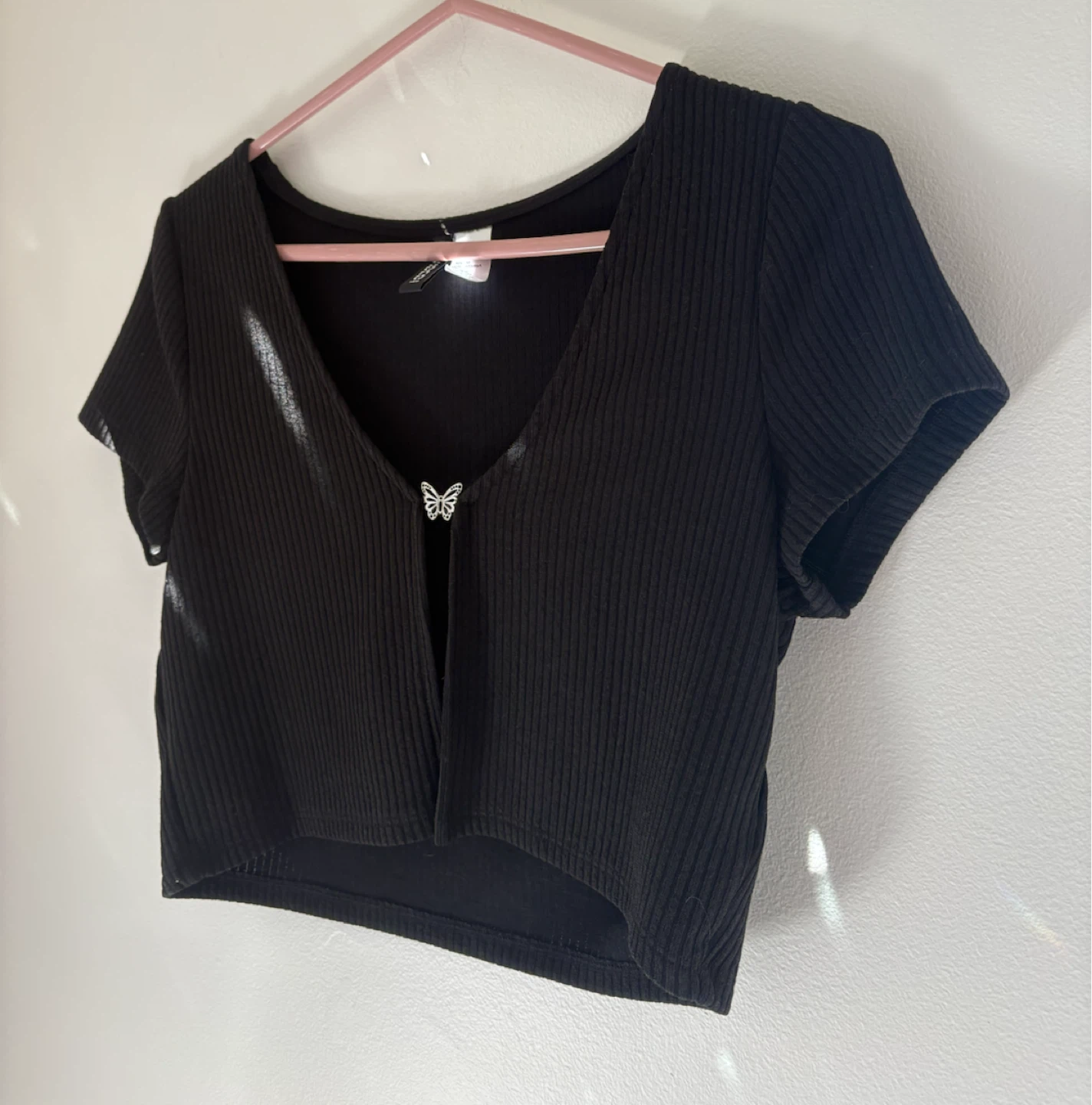 H&M Black Butterfly Clasp Crop Top - photo 5