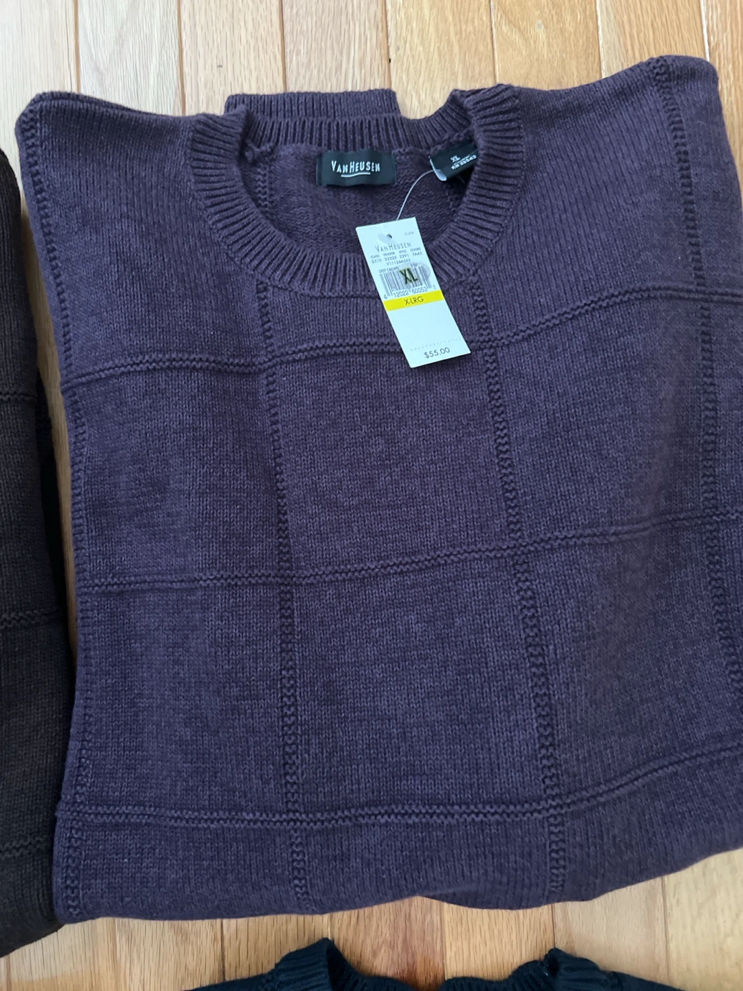 New men’s sweaters tags are in US dollars - photo 3