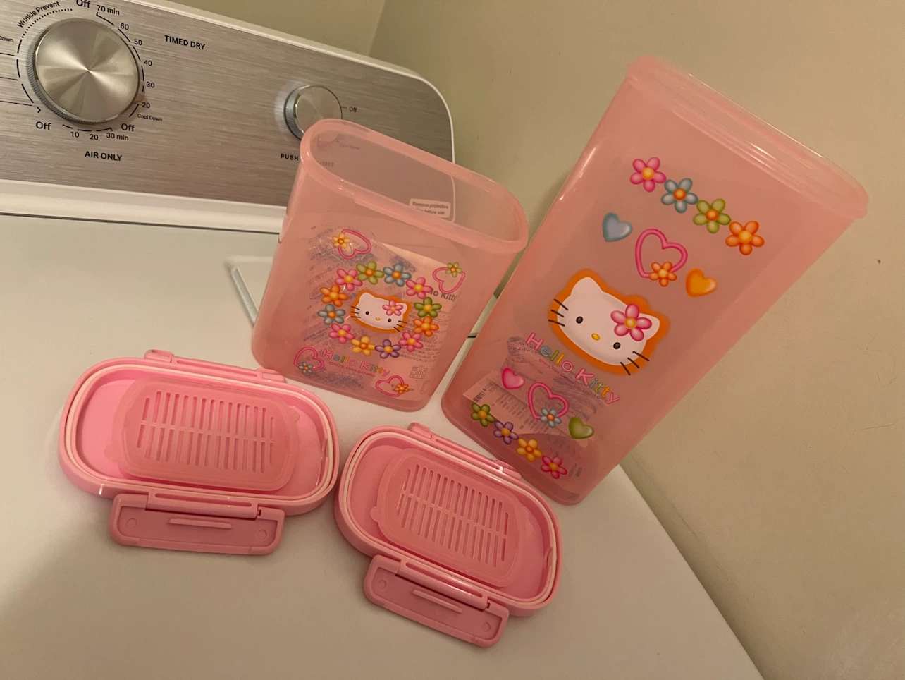 Hello Kitty Dry Storage Containers (Set of 2) - photo 2