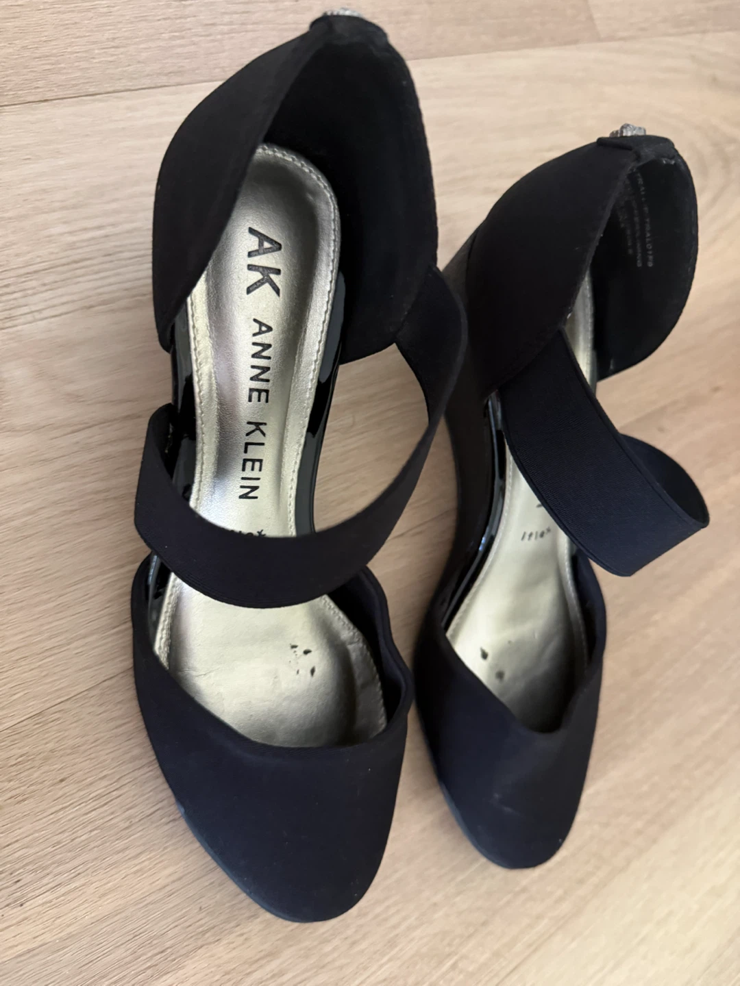 Anne Klein black wedge shoes size 7M - photo 3