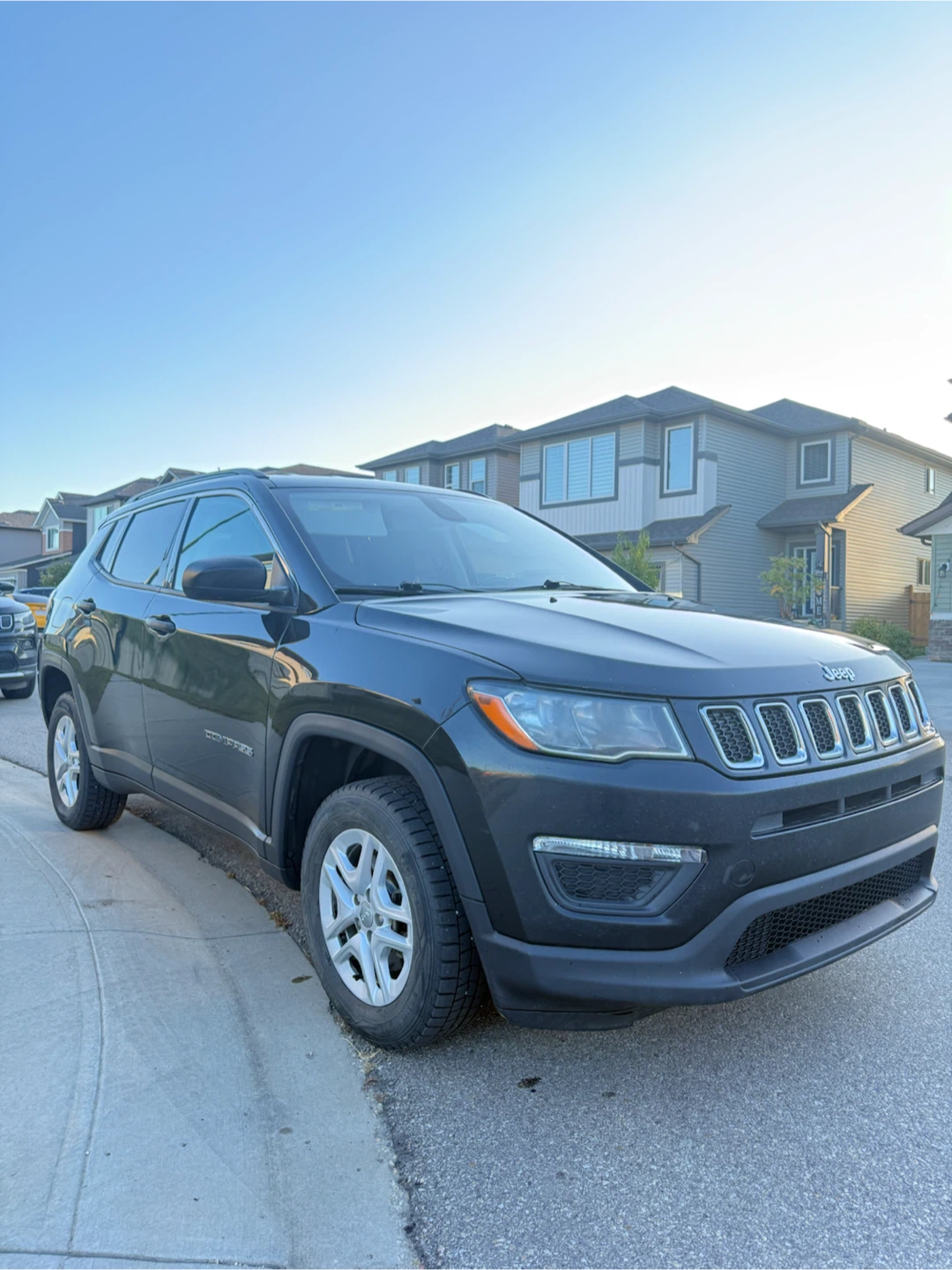 Jeep Compass SUV - photo 2