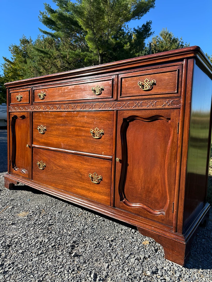 Vintage Bernhardt Mahogany Buffet / Sideboard (CAN DELIVER) - photo 4