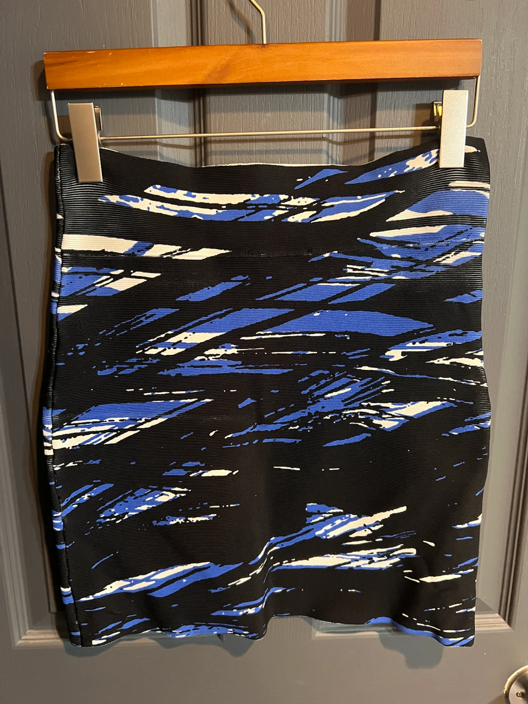 BCBG Abstract Print Bandage Skirt - photo 2
