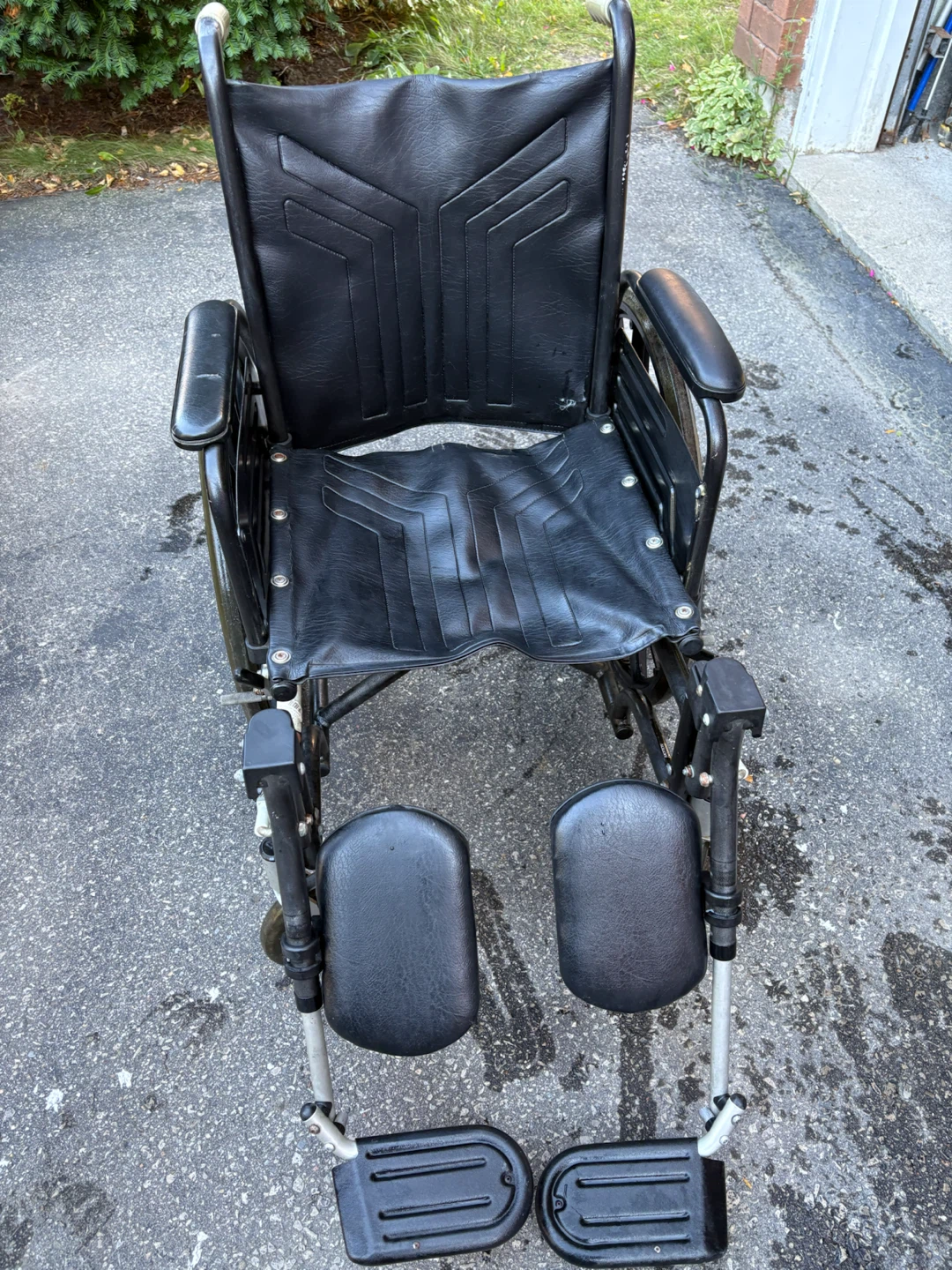Manual folding Breezy Wheelchair for sale - photo 4