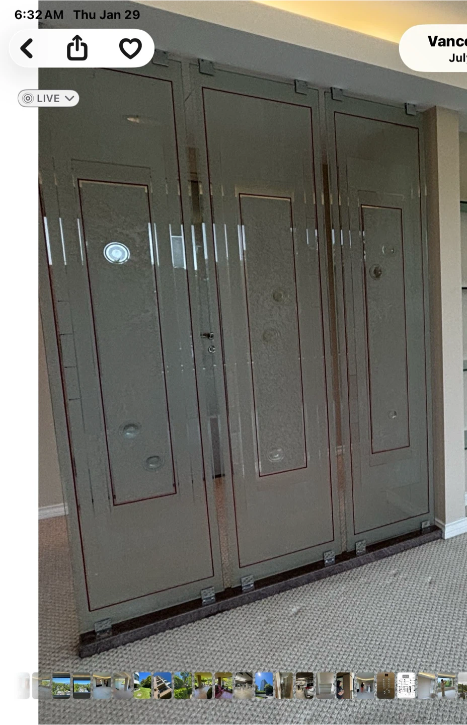 Three-Panel Decorative Glass Room Divider - photo 2