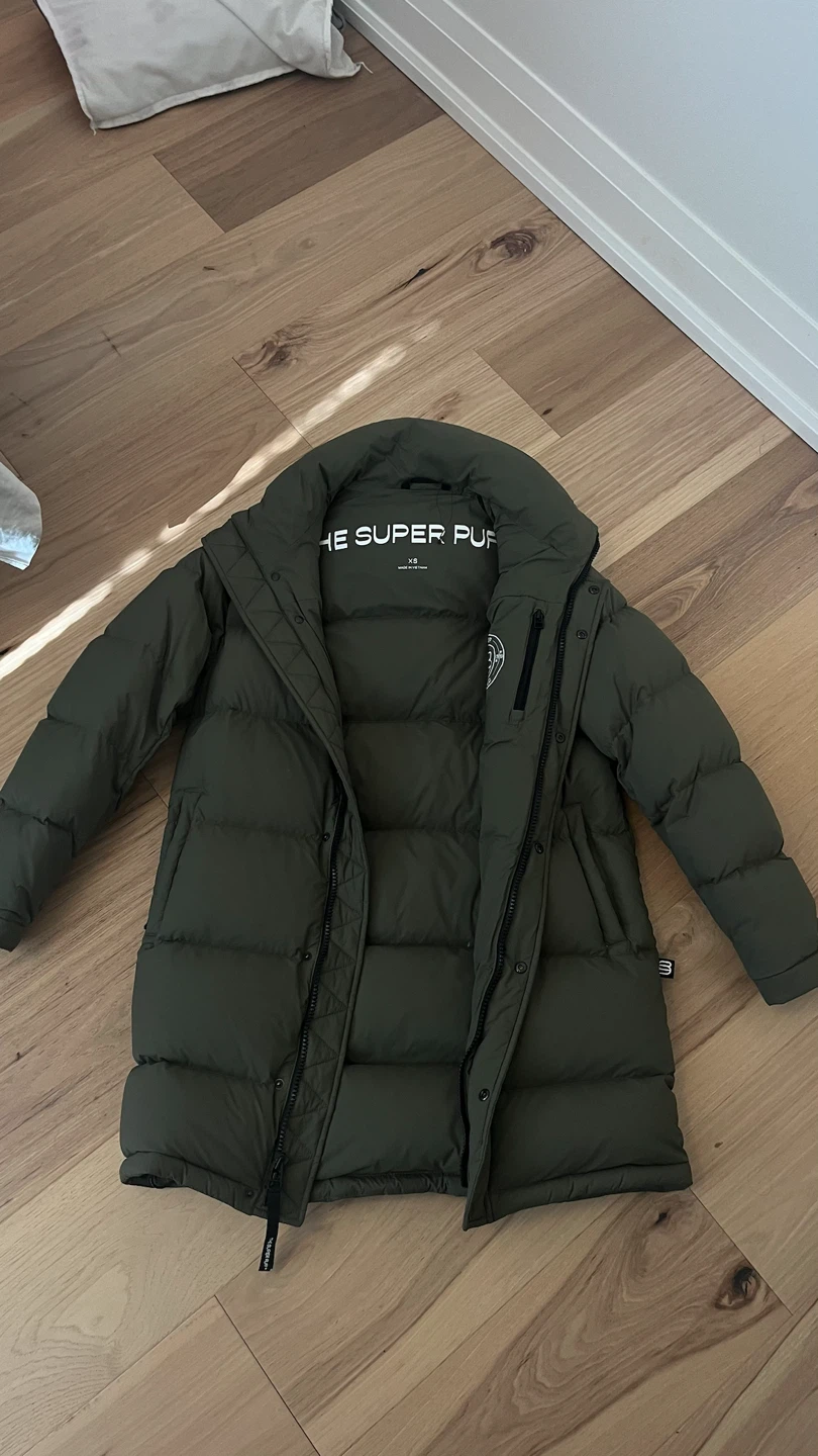 Aritzia The Super Puff Jacket Olive Green